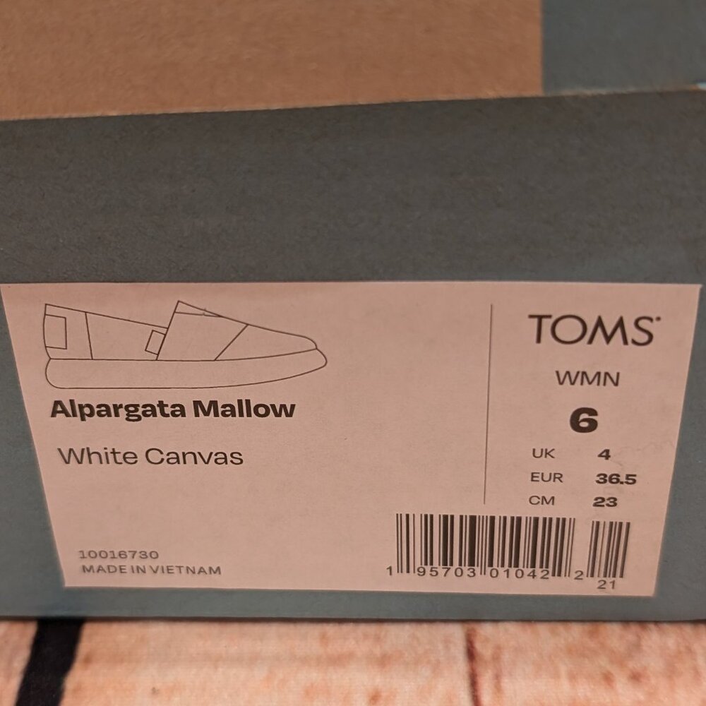 Tom's Alpargata Mallow Casual White Canvas Slip-On Shoes with Leopard Insole 6 - Picture 3 of 15